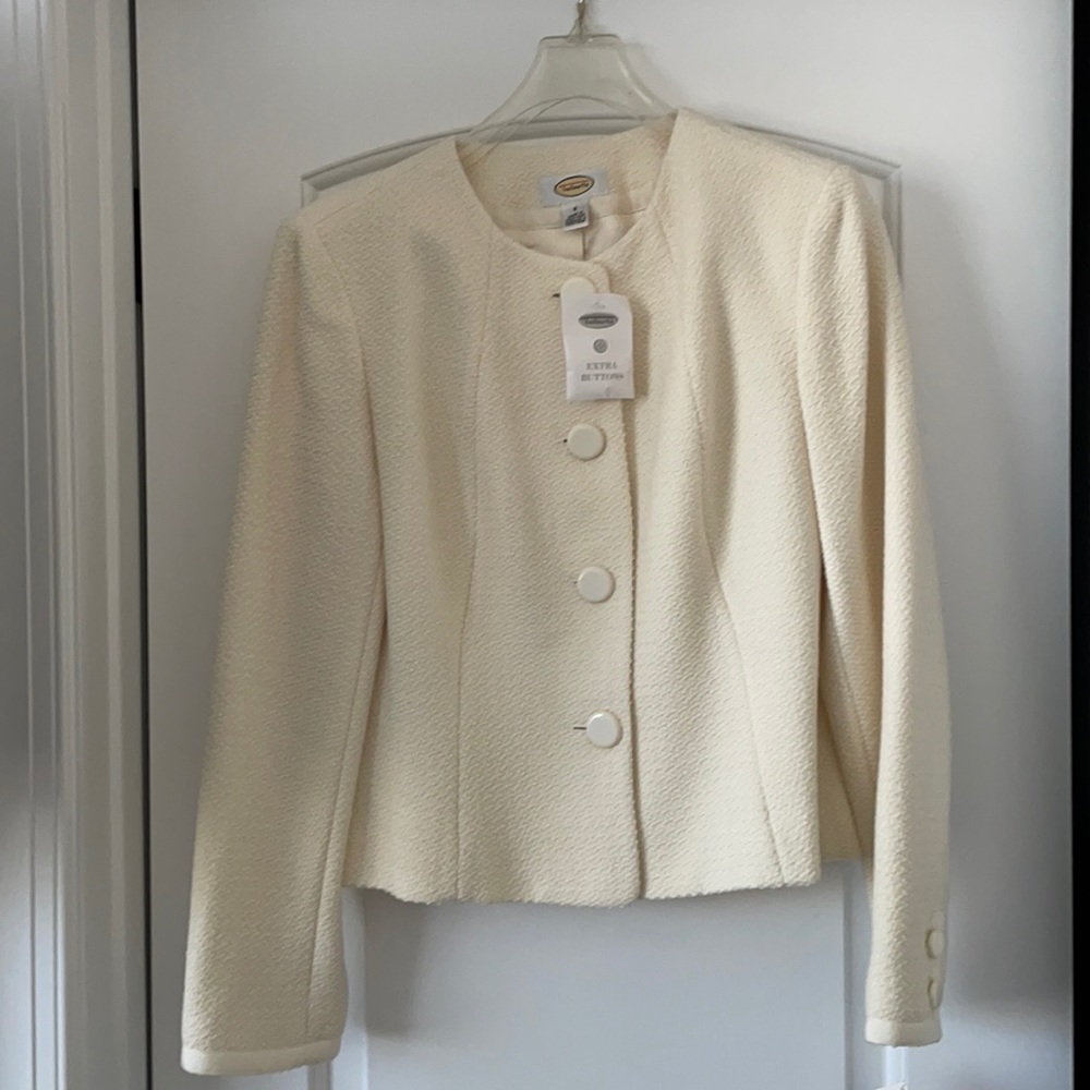 Talbots Size 8 white skirt suit